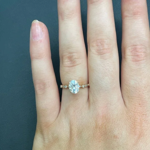Size 7! 2.00cts rose gold moissanite ring.